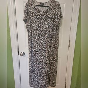 Plus size maxi dress